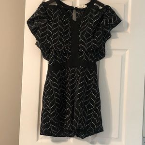 New without tags Molly Bracken size large cold shoulder romper, fits med/lg